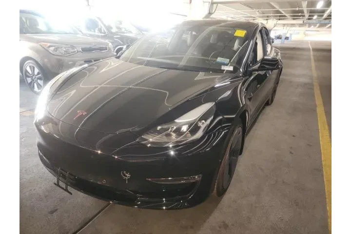 $24495 : Tesla Model 3 2022 4dr Sedan image 4