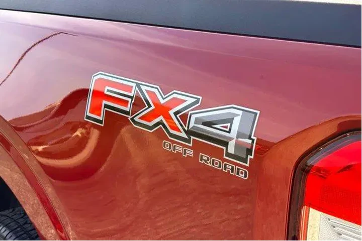 $29977 : Ford Maverick 2025 AWD XLT 4 image 10