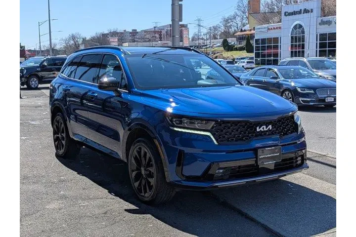 $33595 : Kia Sorento 2023 AWD SX 4dr image 4
