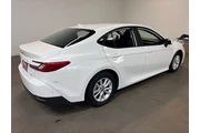 $25574 : Toyota Camry 2025 LE 4dr Sed thumbnail