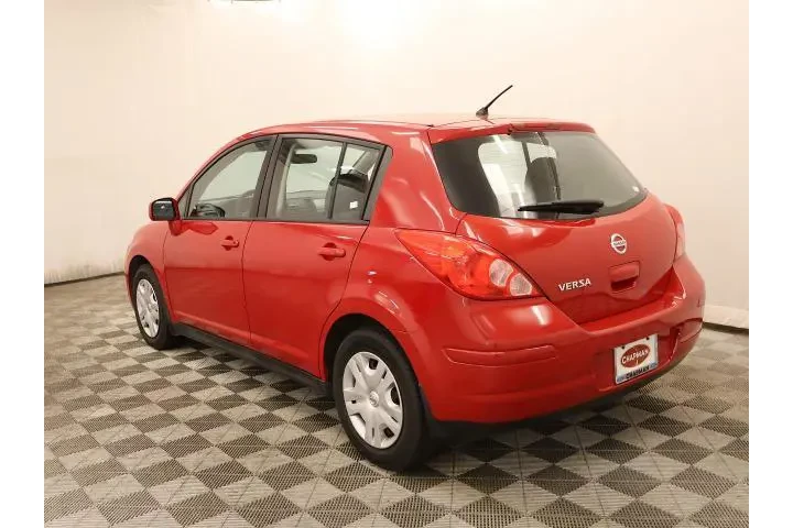 $7995 : Nissan Versa 2011 1.8 S 4dr image 4