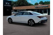 $27530 : Hyundai ELANTRA Hybrid 2025 thumbnail