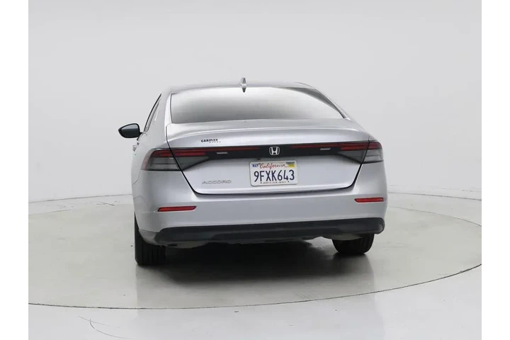 $23998 : Honda Accord 2023 LX 4dr Sed image 6