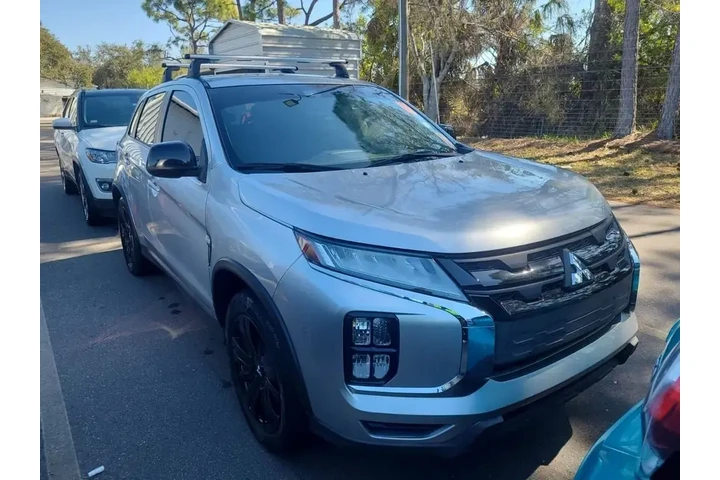 $17290 : Mitsubishi Outlander Sport 2 image 2