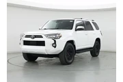 $39998 : Toyota 4Runner 2022 4x4 SR5 thumbnail