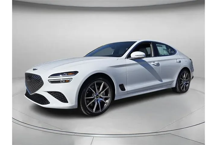 $33589 : Genesis G70 2025 2.5T Standa image 1