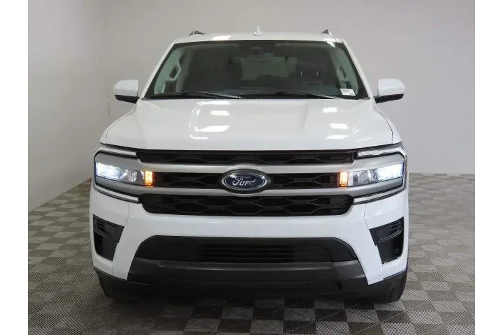 $39995 : Ford Expedition 2024 4x2 XLT image 1