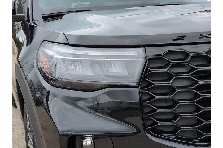 $37267 : Ford Explorer 2025 AWD ST-Li image 9