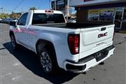 $47299 : 2024 GMC Sierra 1500 2WD Reg thumbnail