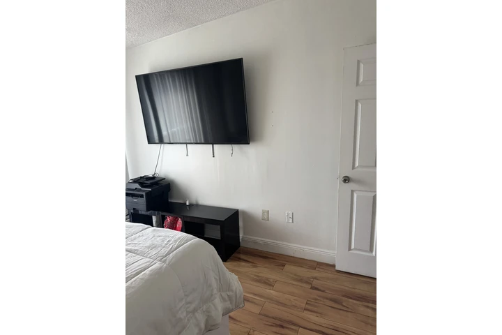$950 : Rentó Abitacion amoblada image 1