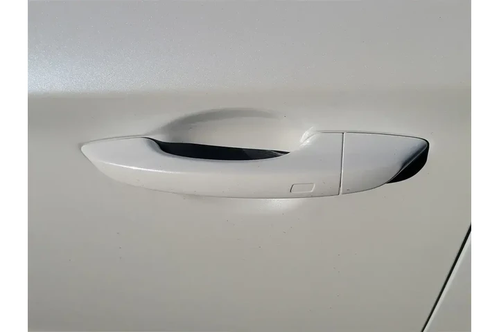 $34955 : Genesis G70 2025 2.5T Standa image 7