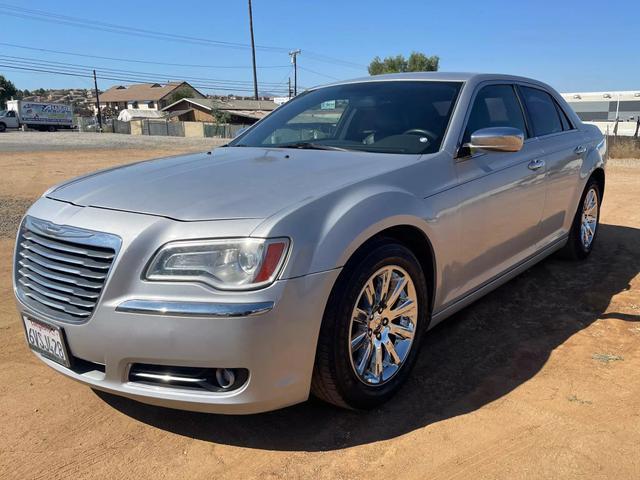 $7888 : 2012 CHRYSLER 300 image 5