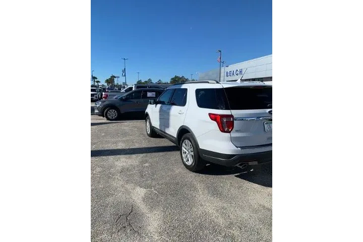 $18794 : Ford Explorer 2018 XLT 4dr S image 4
