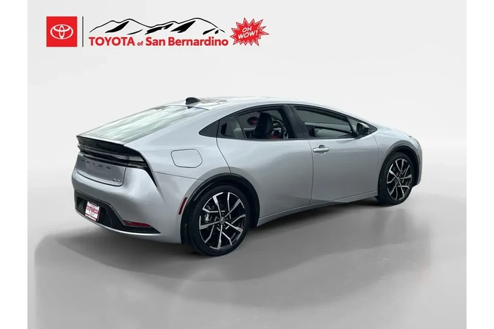 $37999 : Toyota Prius Plug-in Hybrid image 5