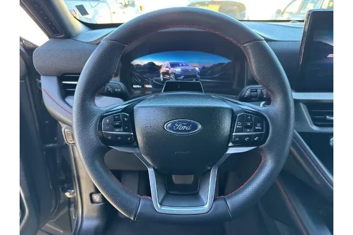 $39893 : Ford Explorer 2025 AWD ST-Li image 9