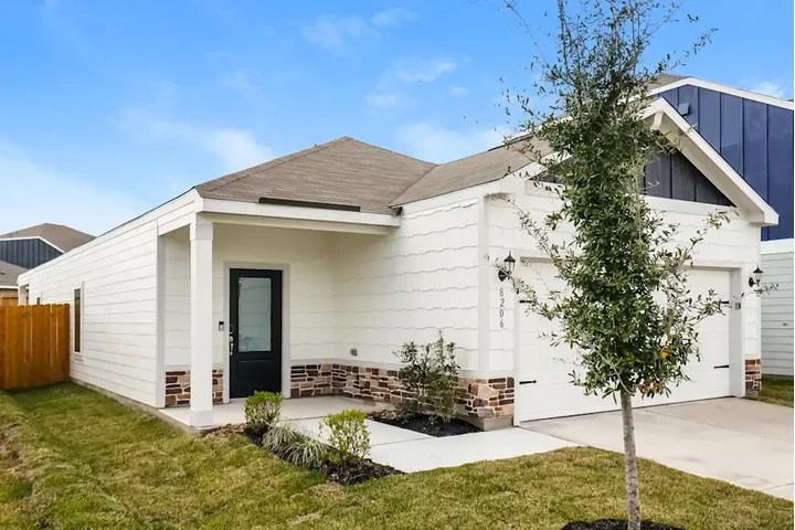 $1205 : Casa en renta de 3 recámaras image 2