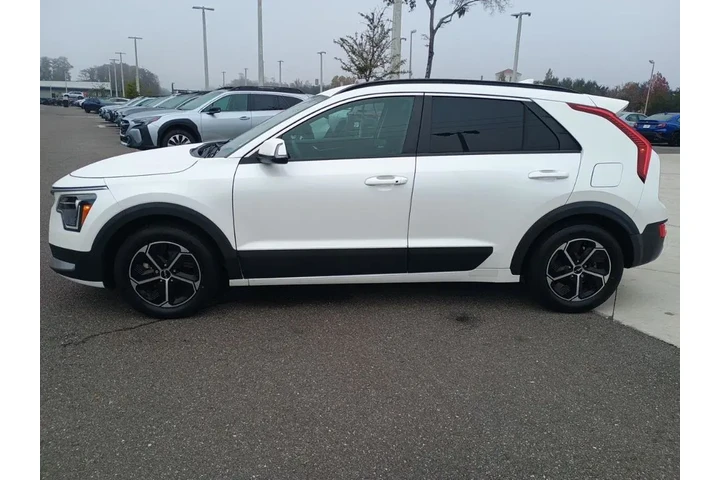 $21992 : Kia Niro 2023 EX 4dr Crossov image 8