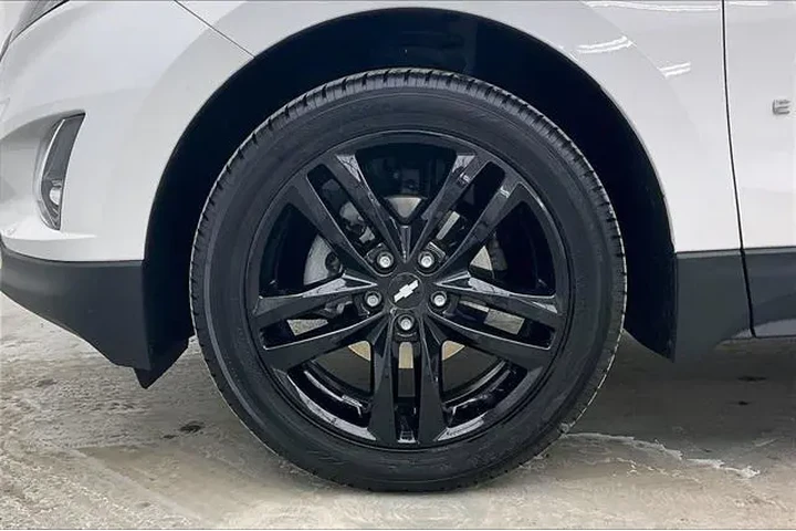 $17790 : Chevrolet Equinox 2020 LT 4d image 10