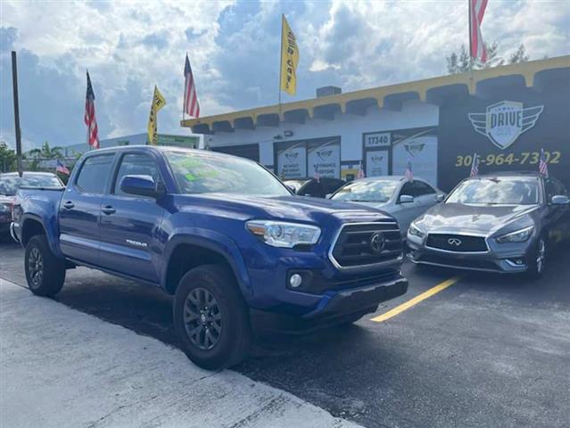 $24800 : 2022 Toyota Tacoma image 1