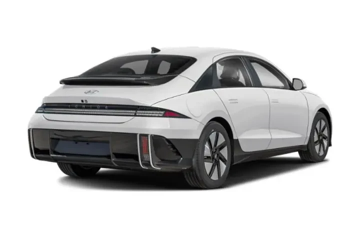 $22757 : Hyundai IONIQ 6 2023 SE 4dr image 3