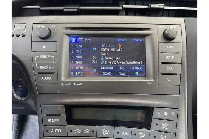 $9749 : Toyota Prius 2014 Three 4dr image 3