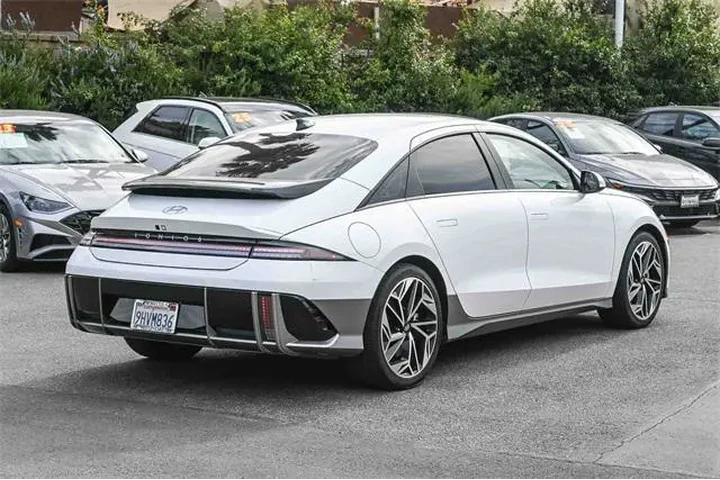 $19500 : Hyundai IONIQ 6 2023 SEL 4dr image 4