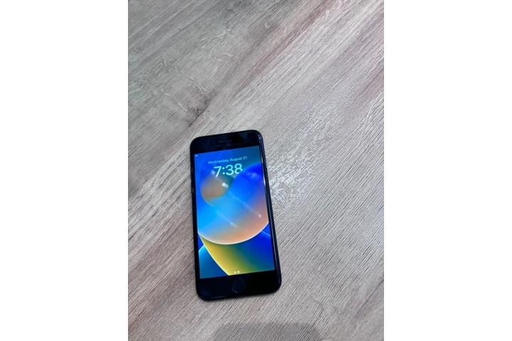 $165 : Iphone 8 64GB - Unlocked image 3