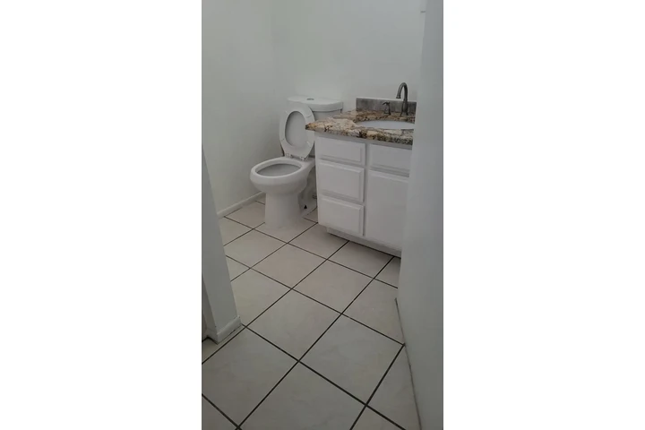 $1400 : Casita pequeña adosada image 7