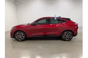 Ford Mustang Mach-E 2023 AWD en Wichita