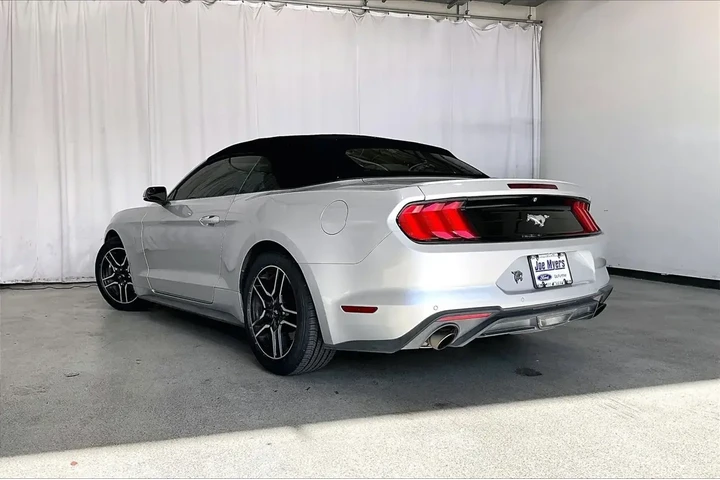 $15991 : Ford Mustang 2019 EcoBoost P image 5
