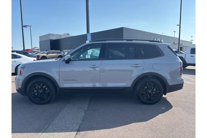 $46999 : 2024 Telluride SX-Prestige X- image 8