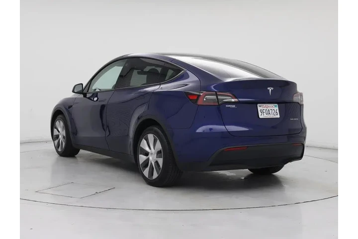 $37998 : Tesla Model Y 2023 AWD Long image 2