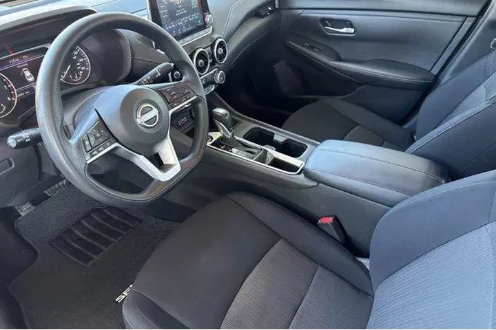 $16998 : Nissan Sentra 2024 SV 4dr Se image 5