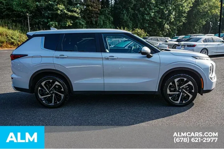 $22720 : Mitsubishi Outlander 2024 SE image 9