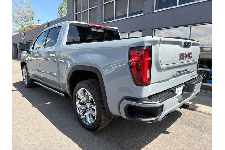 $46995 : 2025 GMC Sierra 1500 4WD Crew image 6