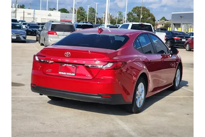 $28993 : Toyota Camry 2025 AWD SE 4dr image 7