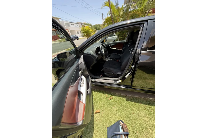 Toyota corolla image 8