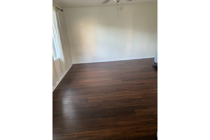 $600 : SE RENTA SALA ÁREA DE KOREATOW image 1