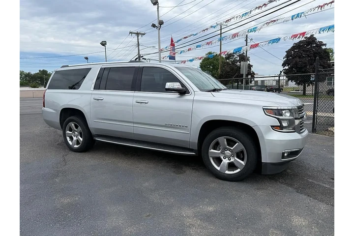 $27800 : 2018 Suburban Premier 2WD image 2
