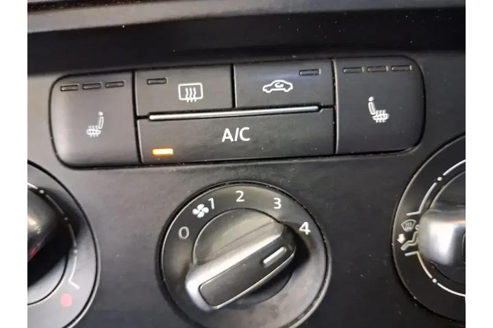 $14000 : Volkswagen Jetta 2017 1.4T S image 7
