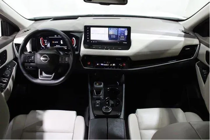 $37998 : Nissan Rogue 2025 AWD SL 4dr image 2