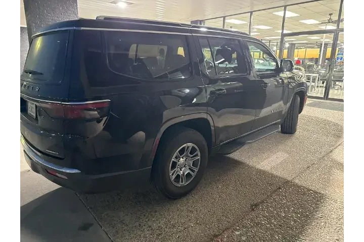 $35198 : Jeep Wagoneer 2022 4x4 Serie image 7