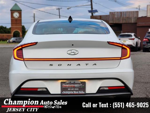 Used 2022 Sonata SE 2.5L *Ltd image 9