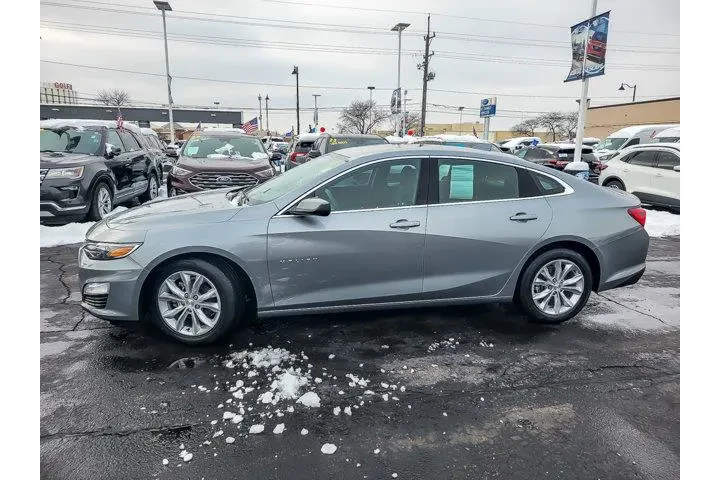 $21880 : Chevrolet Malibu 2024 LT 4dr image 5