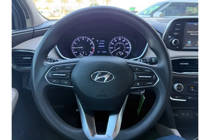 Hyundai SANTA FE 2019 SE 2.4 image 9