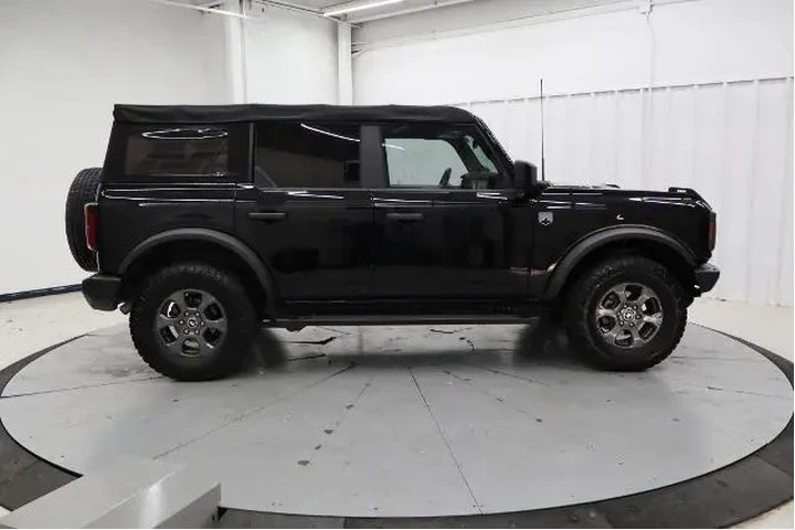 $33595 : Ford Bronco 2022 4x4 Base 4d image 2