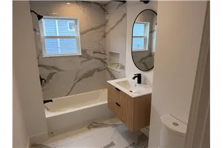 $3500 : Rental property with 2 bedro image 8