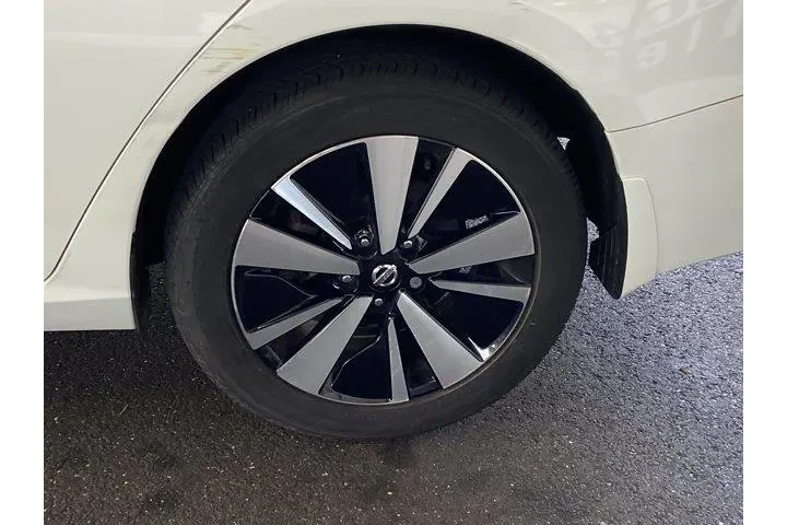 Nissan Altima 2022 AWD 2.5 S image 10