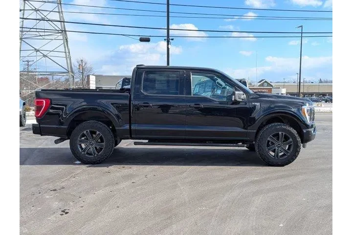$32769 : Ford F-150 2021 4x4 XLT 4dr image 2