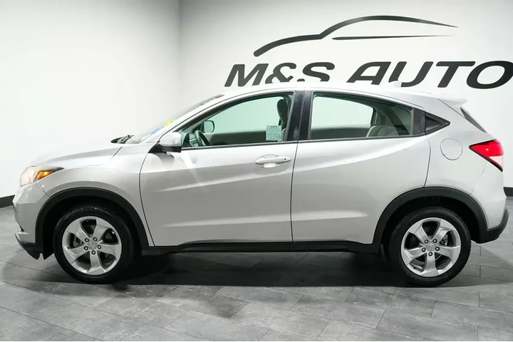 $17965 : 2016 HR-V image 3